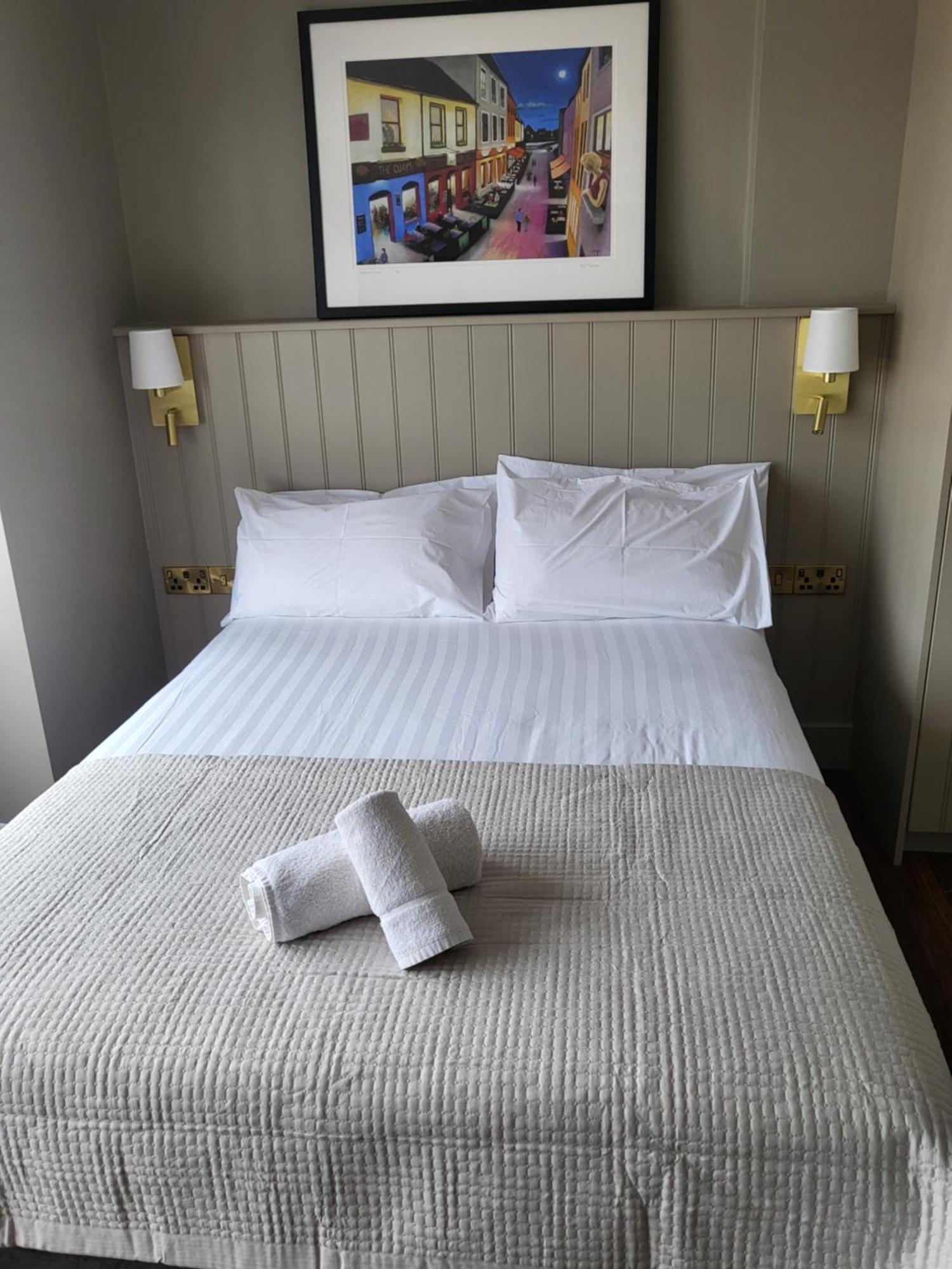 Urban Nest Townhouse Bed & Breakfast Galway Exterior foto